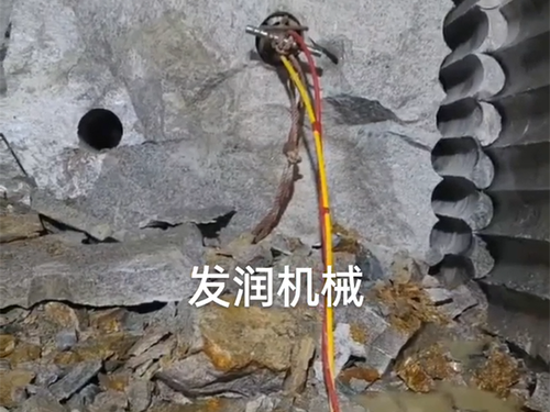 隧道砍料开采劈裂棒